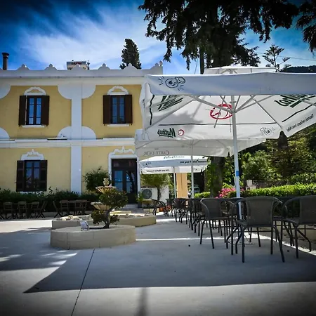 Nymph בית הארחה