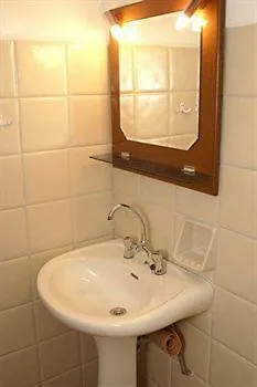 Nymph בית הארחה